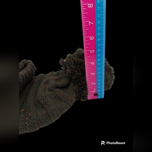 C.C Exclusives Olive Green Oversized Cable Knit Confetti Pom Pom Hat Women's - Picture 6 of 9